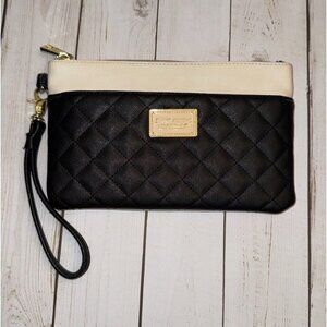 Betsey Johnson New York NY Black Quilted Wristlet Wallet Purse 9.5”x6”x1” Read*